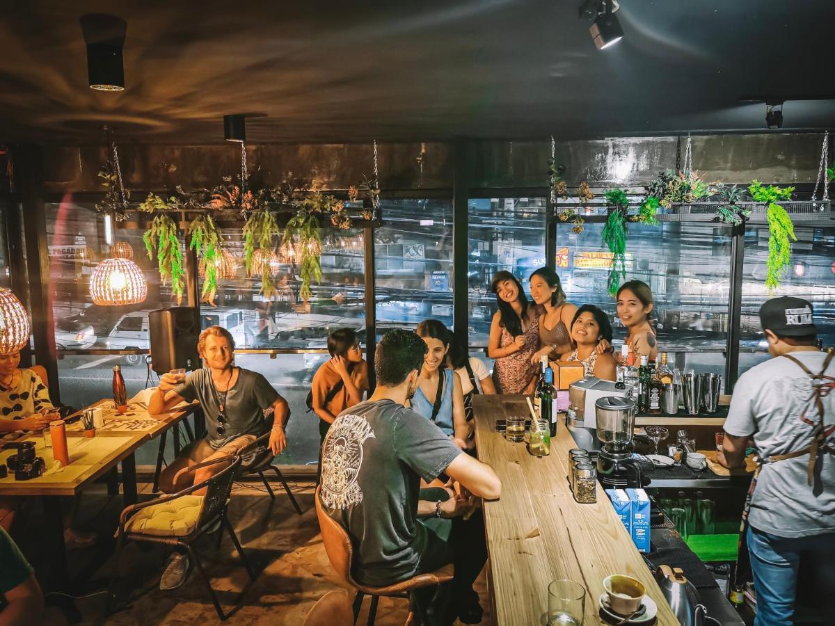 Murals Sleepbox (Adults Only) Cebu Bagian luar foto