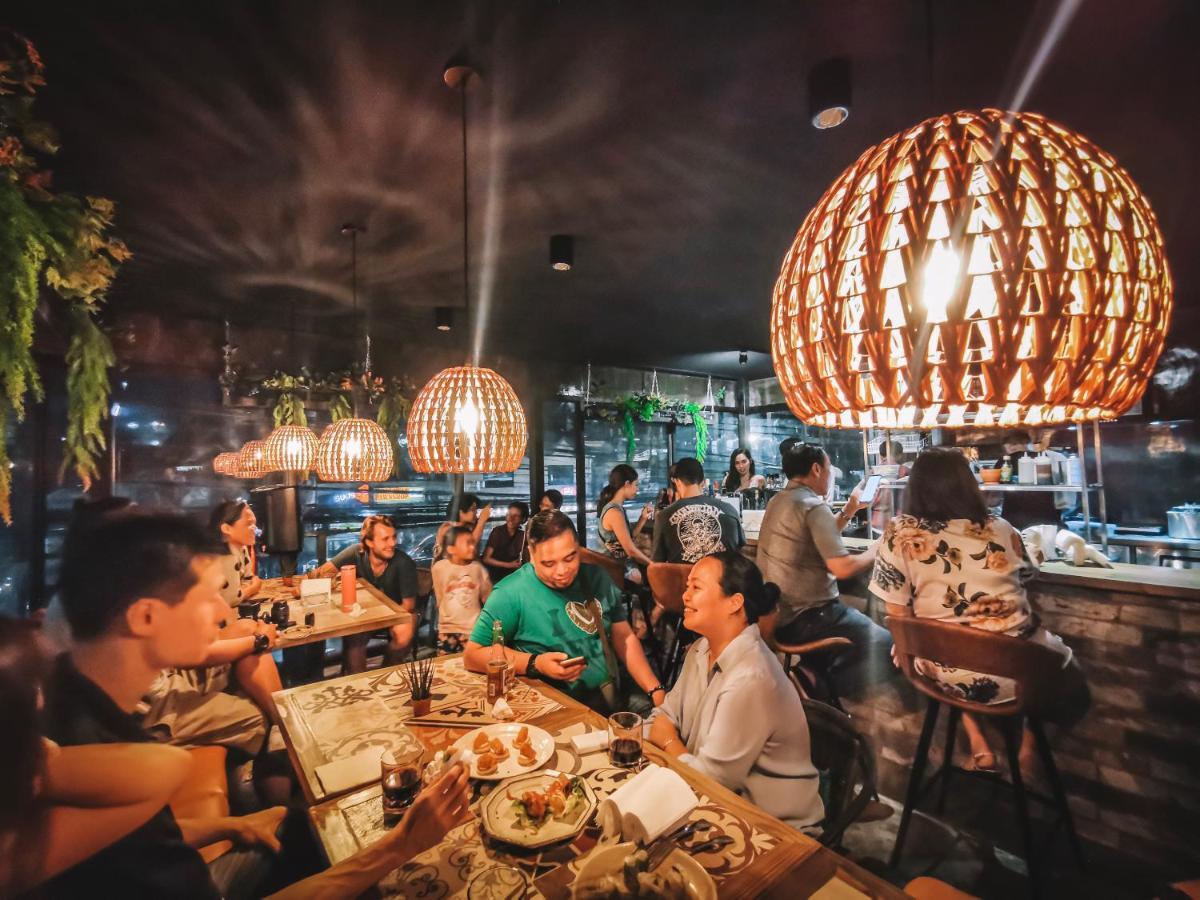 Murals Sleepbox (Adults Only) Cebu Bagian luar foto