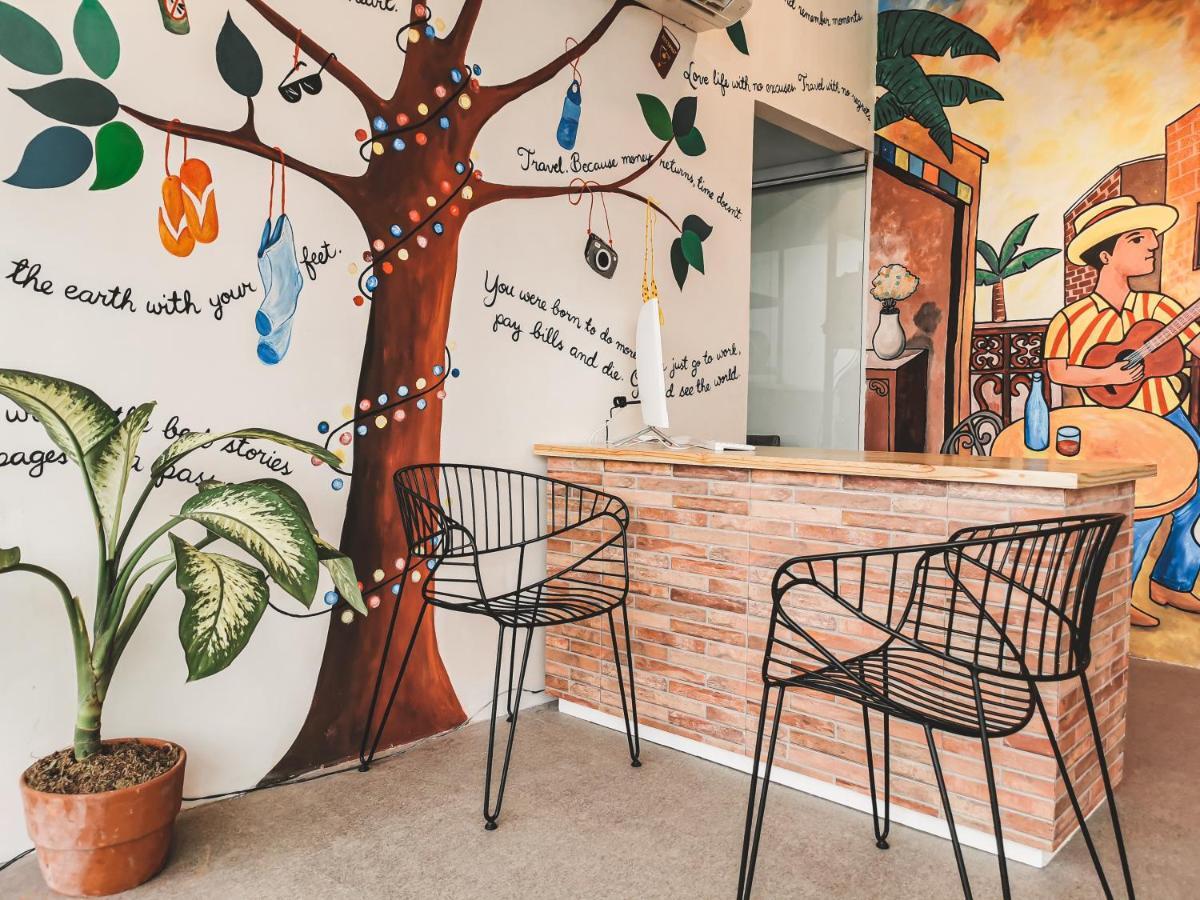 Murals Sleepbox (Adults Only) Cebu Bagian luar foto