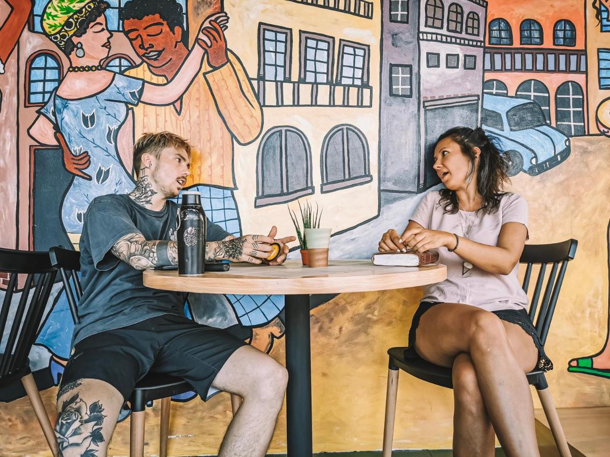 Murals Sleepbox (Adults Only) Cebu Bagian luar foto